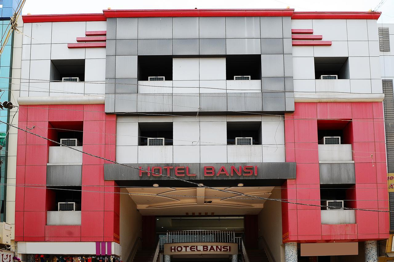 Hotel Bansi Dwārka Buitenkant foto